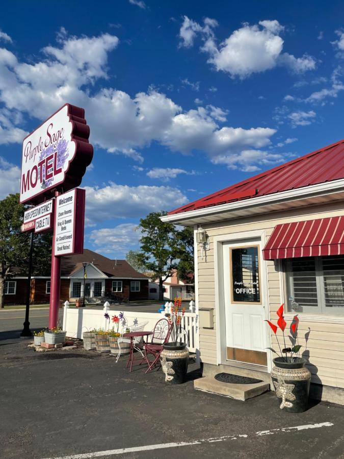 פנגואיץ' Purple Sage Motel מראה חיצוני תמונה